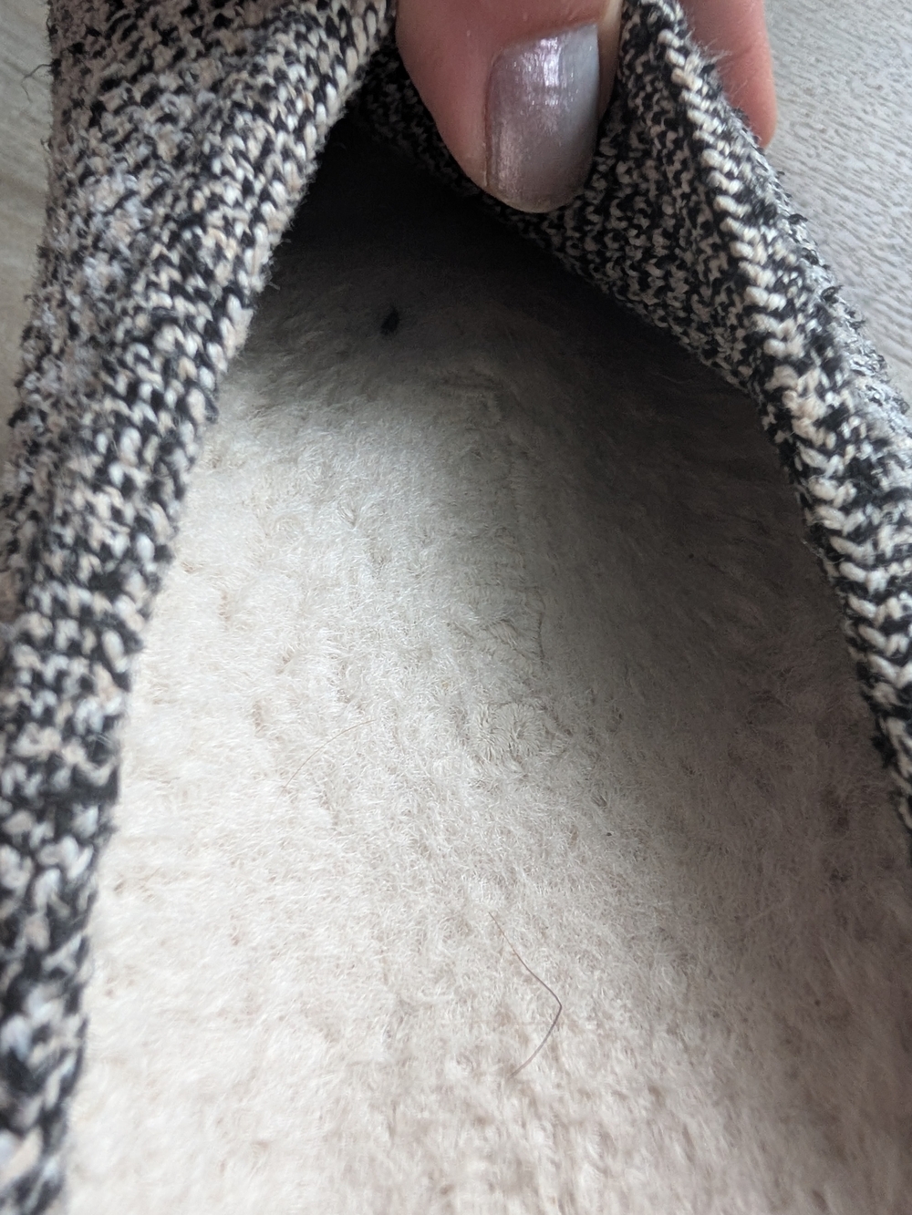 Rothy's The Cozy Clog In Cookies And Cream Boucle, Size 7 (S1) - Picture 7 of 9